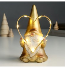 Сувенир полистоун свет "Дед Мороз в золотом наряде, с сердцем" 6,5х9х16 см 9498892