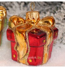 Ёлочная игрушка Подарок красный (ручная работа)