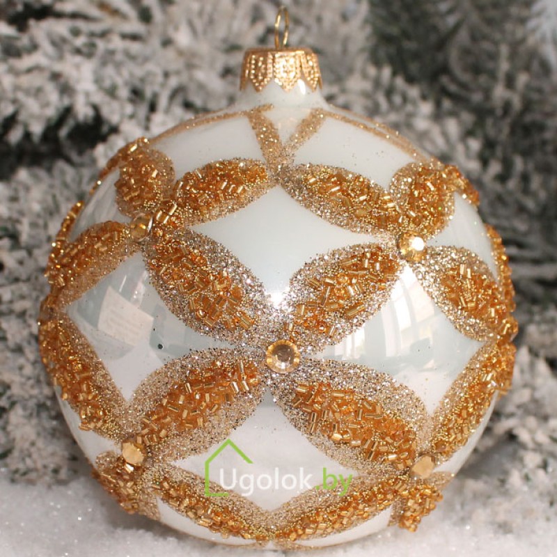 Стеклянный новогодний шар 8 см Д-334 белый опал (ручная работа)
