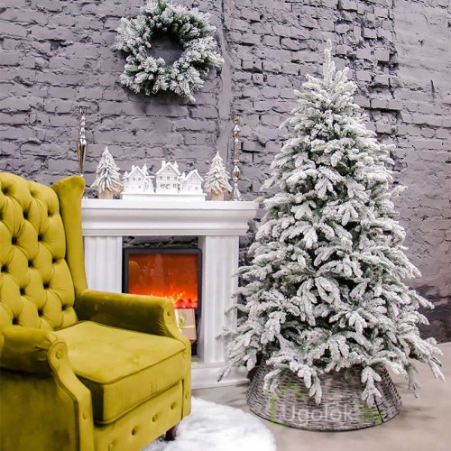 Елка искусственная Бергамо 210 см GrandCity