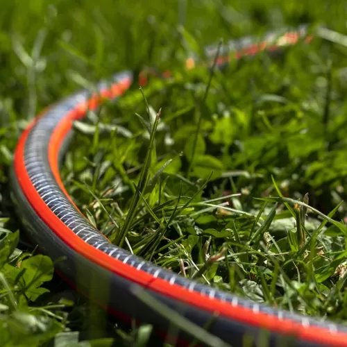 Шланг поливочный Garden Жук 1/2" 3-х слойный (бухта 25 метров) с набором коннекторов 325722-00 - фото 9 | Ugolok.by