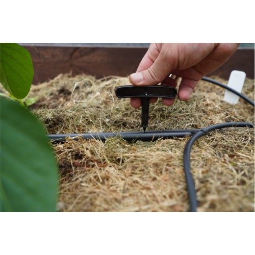 Система капельного полива Жук От емкости на 90 растений с таймером и капельницами (8005-00)