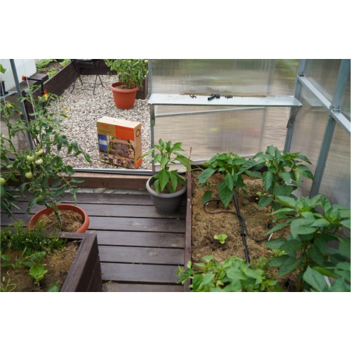 Система капельного полива Жук От емкости на 90 растений с таймером и капельницами (8005-00)